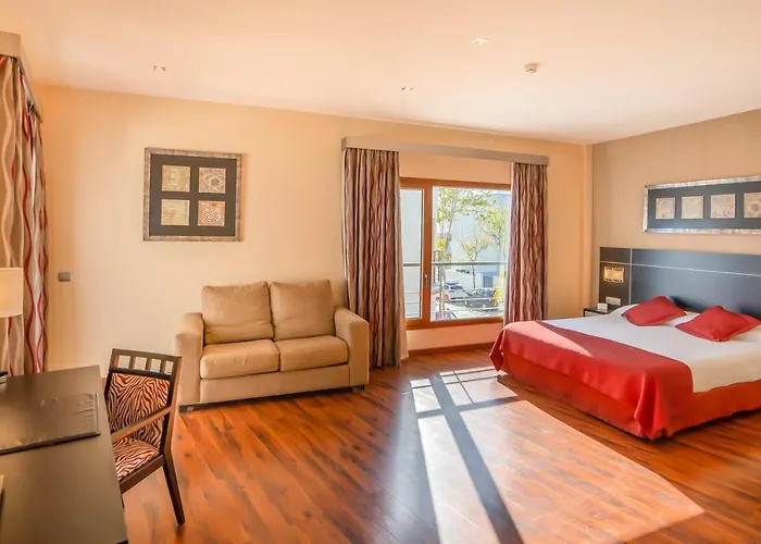 Отель Andalussia Кониль-де-ла-Фронтера